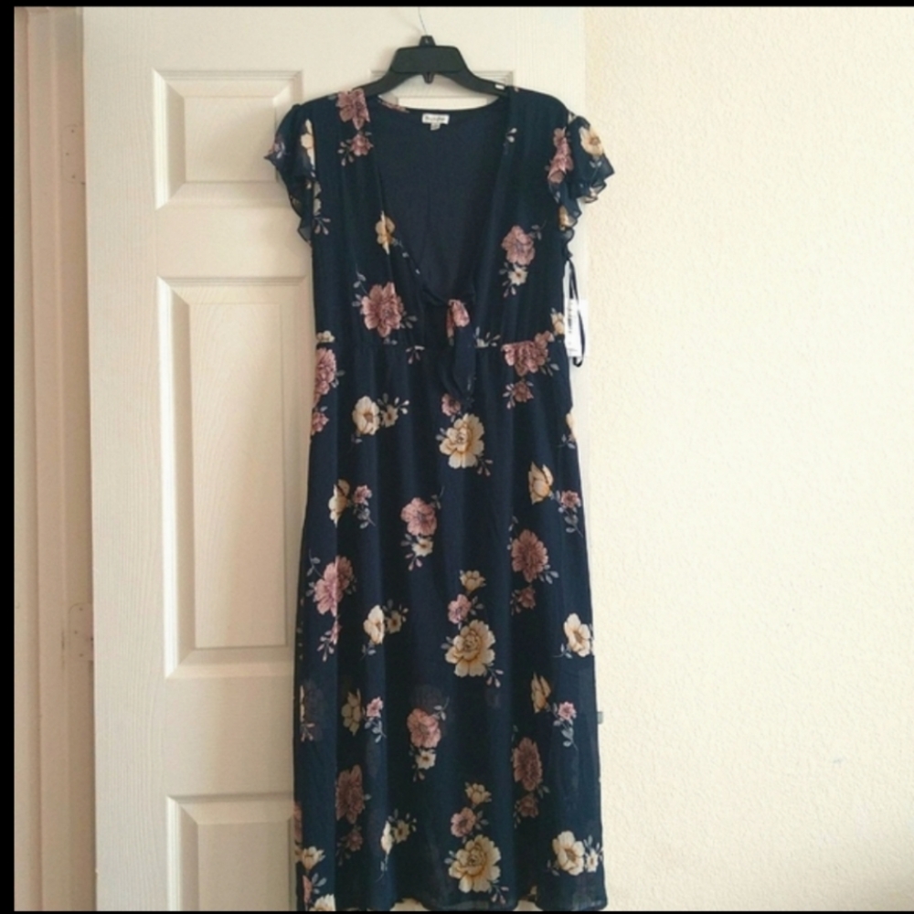 Love,Fire deep V Neck Cut Out Tie Front Navy mauve floral  midi dress Sz L